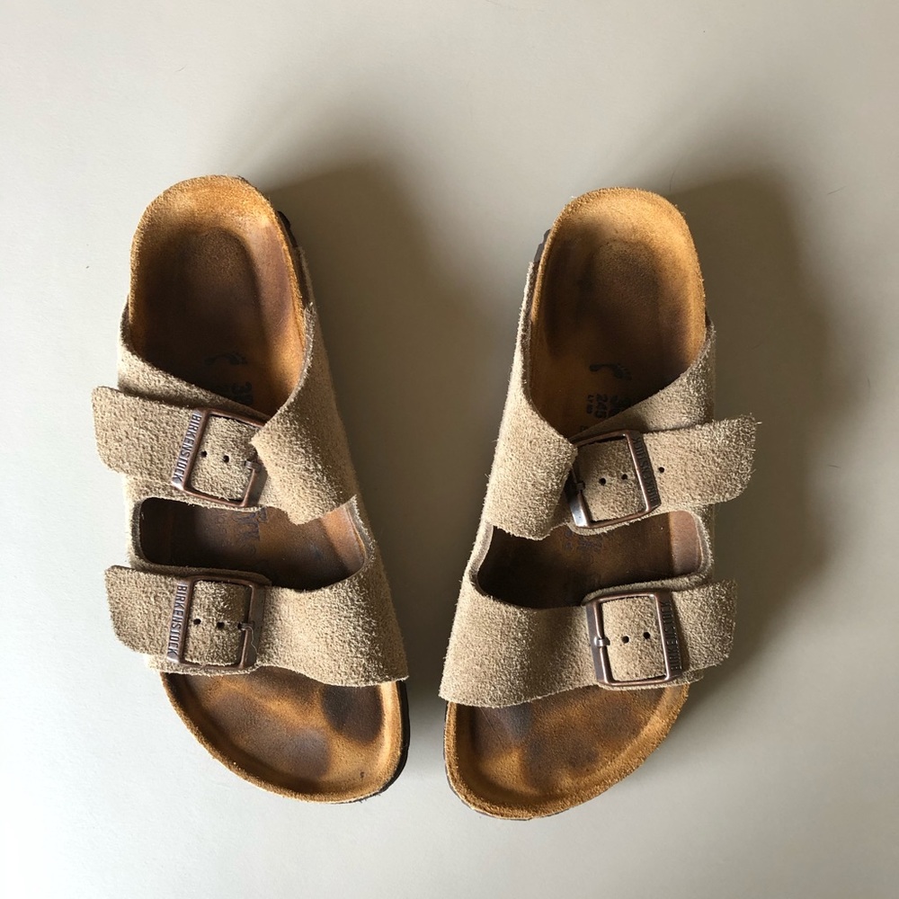 Birkenstock Arizona Sandals in Taupe Suede
